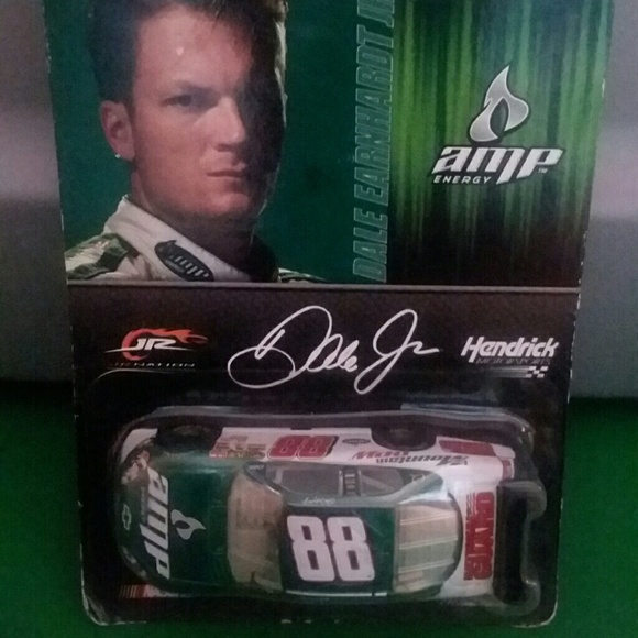 🚘 Dale Earnhardt Jr #88 AMP 1/64 Die cast Car - Picture 2 of 4